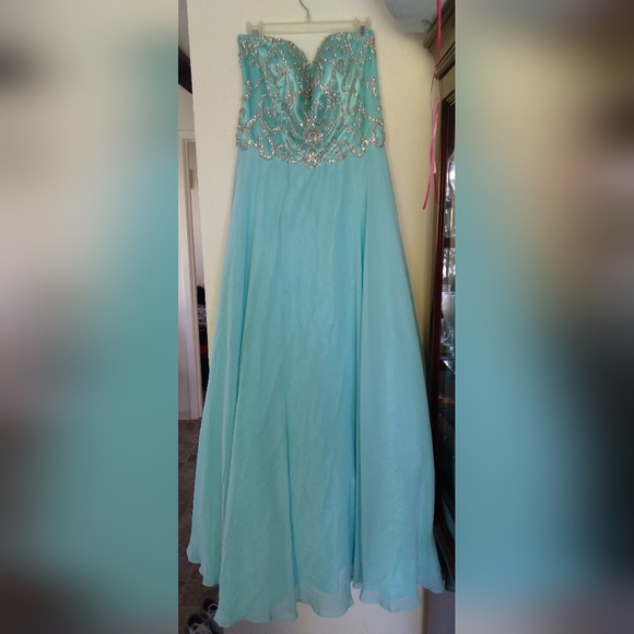 Elegant Teal Dress